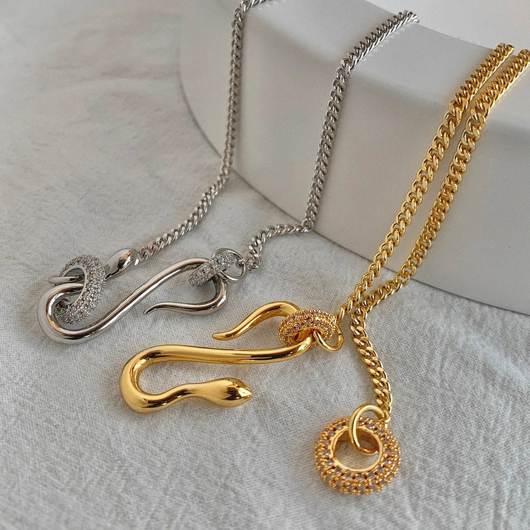 Serpentina Zircon Clasp Necklace