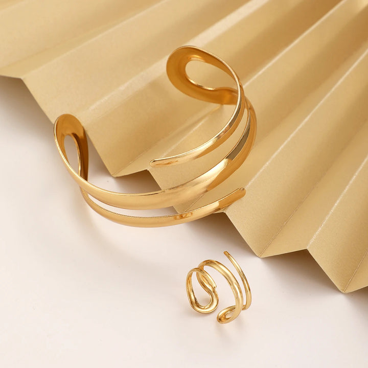 Auryn Sculpted Line Set
