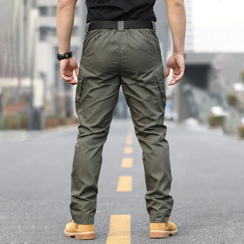 Men's Camouflage Tactical Overalls | Durable Multi-Pocket Outdoor Gear 3