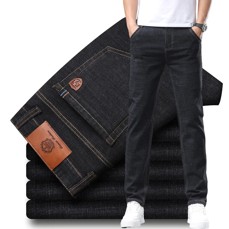 Men's cotton denim jeans with structured everyday fit