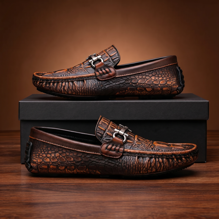 Men's cowhide leather loafers with slip-on design