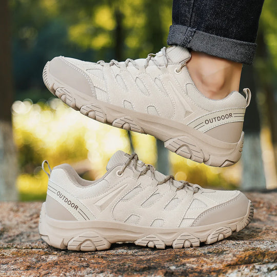 Men's leather mountain sneakers with trail traction sole