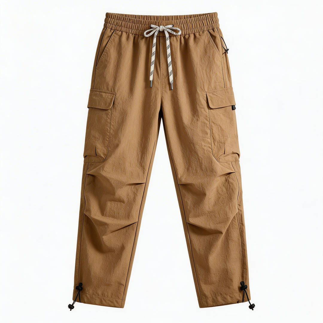 Men's lightweight cargo pants with outdoor-ready pockets