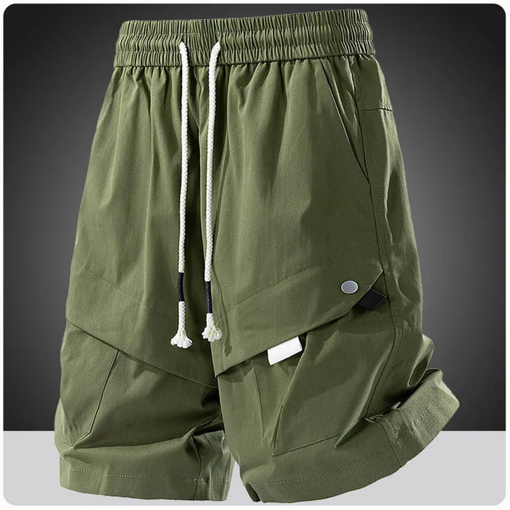 Men's lightweight cargo shorts with elastic waist