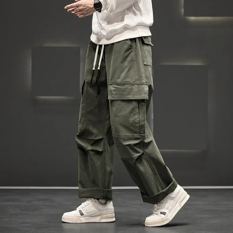 Men's wide-leg cargo pants with relaxed utility pockets