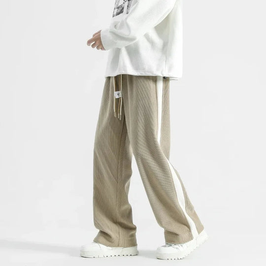Men's soft wide-leg sweatpants with adjustable waistband